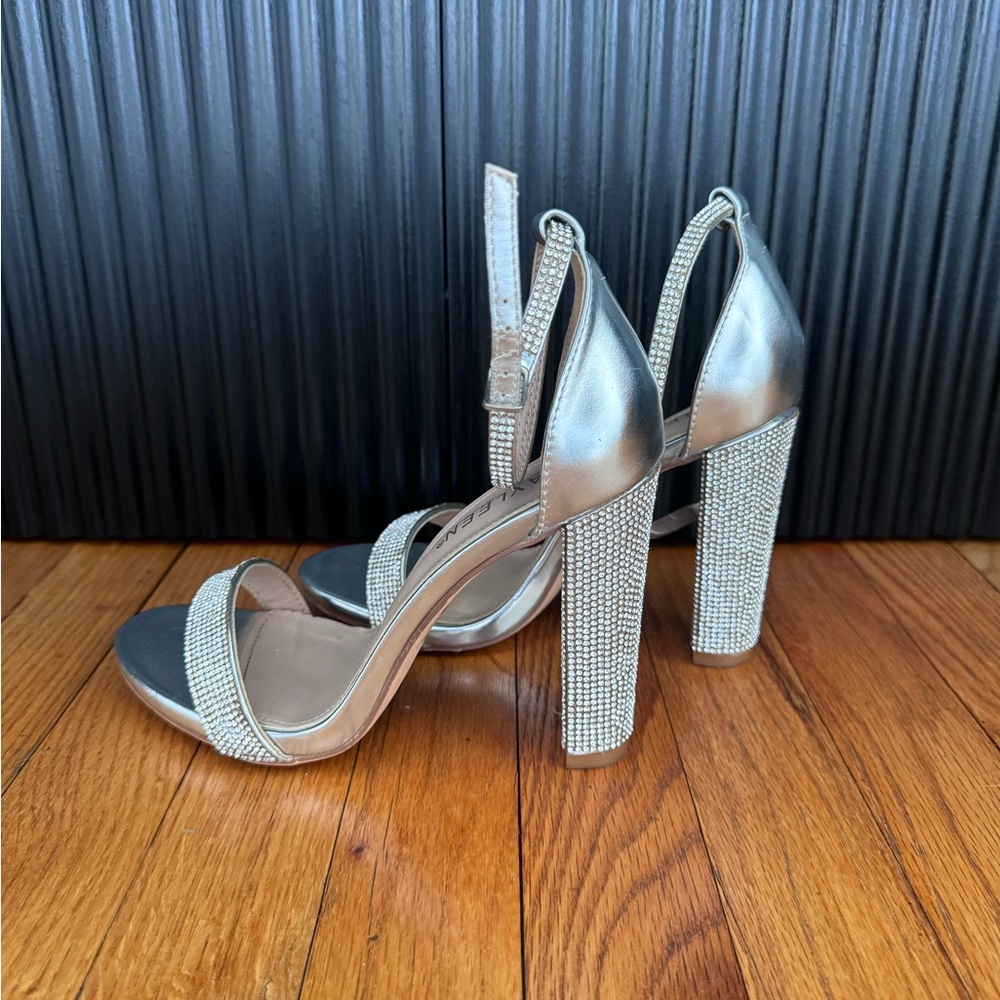 KAYLEEN By Los Angeles Silver Glam Heels